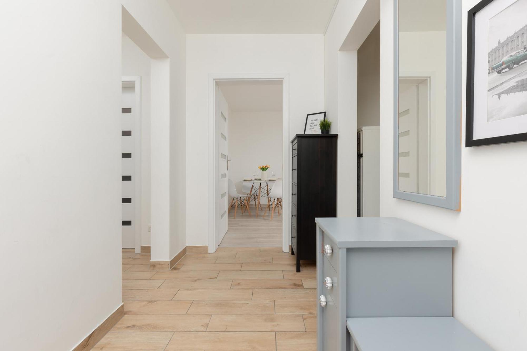 Kopcinskiego Bright & Spacious Apartment Warsaw Ursynow By Noclegi Renters Exterior photo